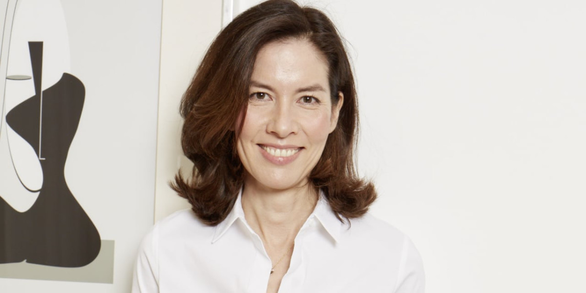 Dr. Caroline Kim